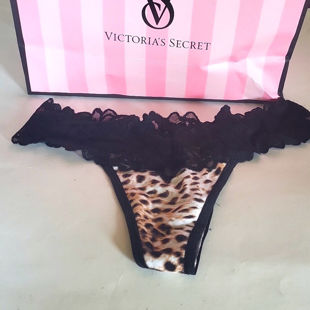 Victorias Secret Black Lace & Cheetah Print Thong